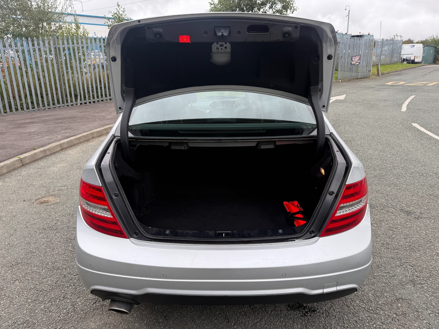 Used Mercedes-Benz C Class 2012 for sale - 76242986: Photo 12