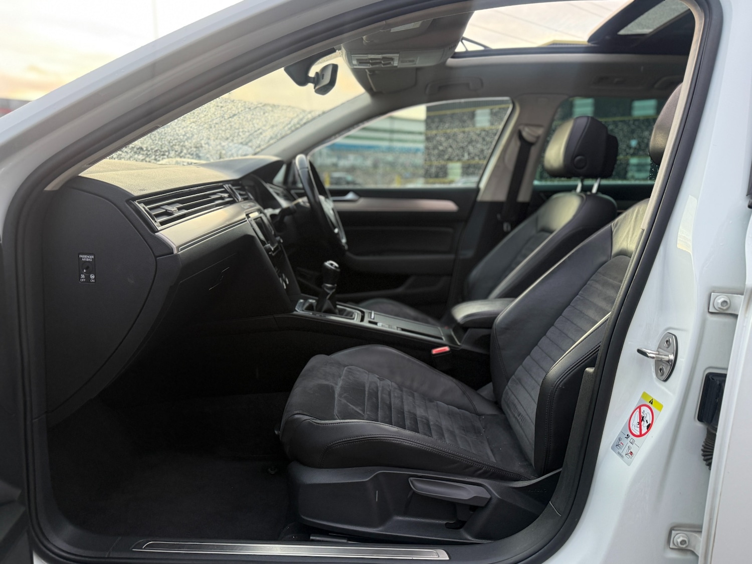 Used Volkswagen Passat 2017 for sale - 77113195: Photo 10