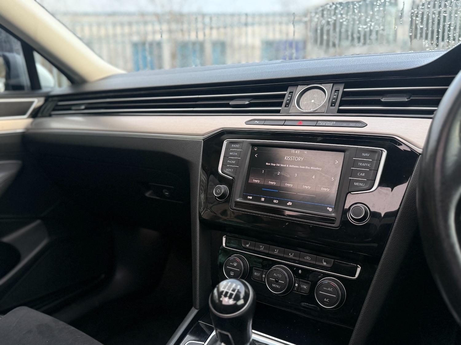 Used Volkswagen Passat 2017 for sale - 77113195: Photo 28