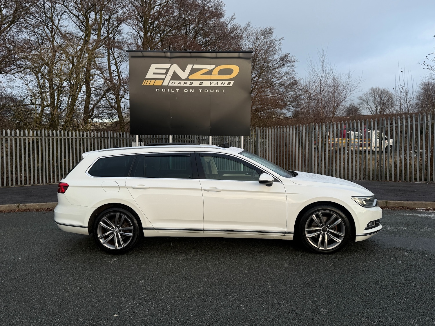 Used Volkswagen Passat 2017 for sale - 77113195: Photo 3