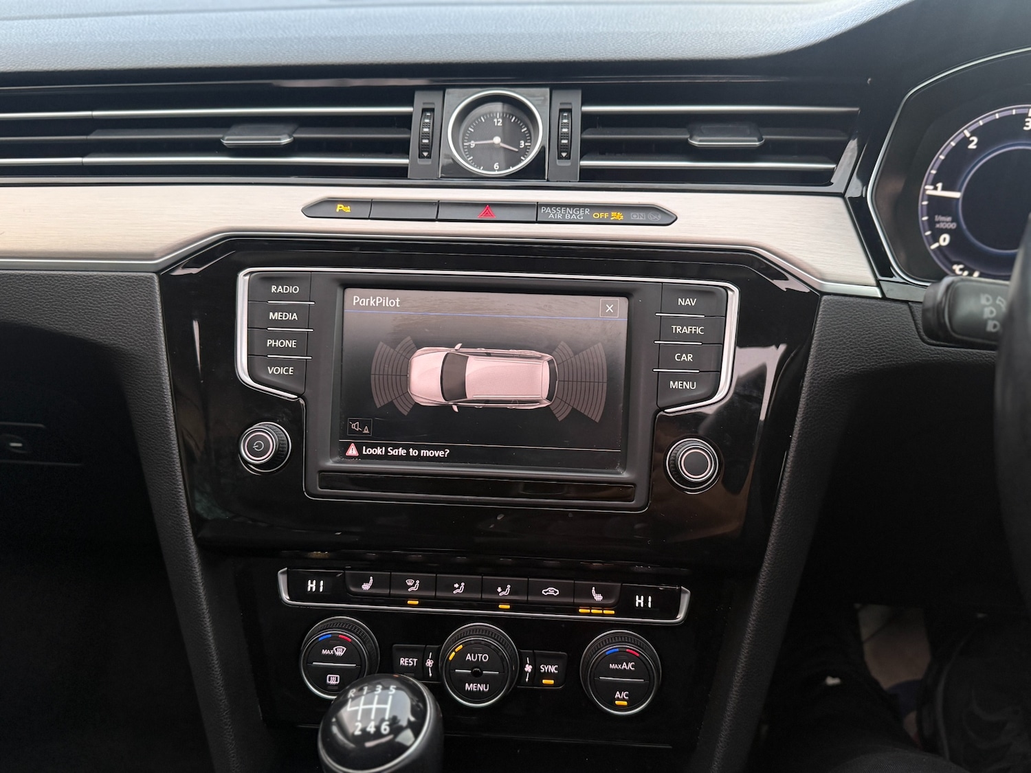 Used Volkswagen Passat 2017 for sale - 77113195: Photo 34