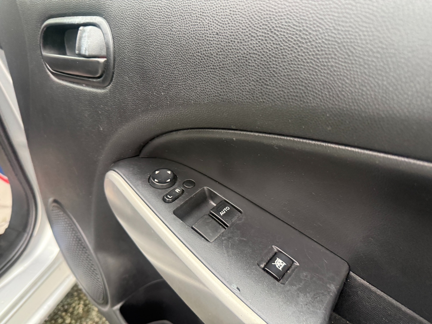Used Mazda Mazda2 2010 for sale - 76366997: Photo 15