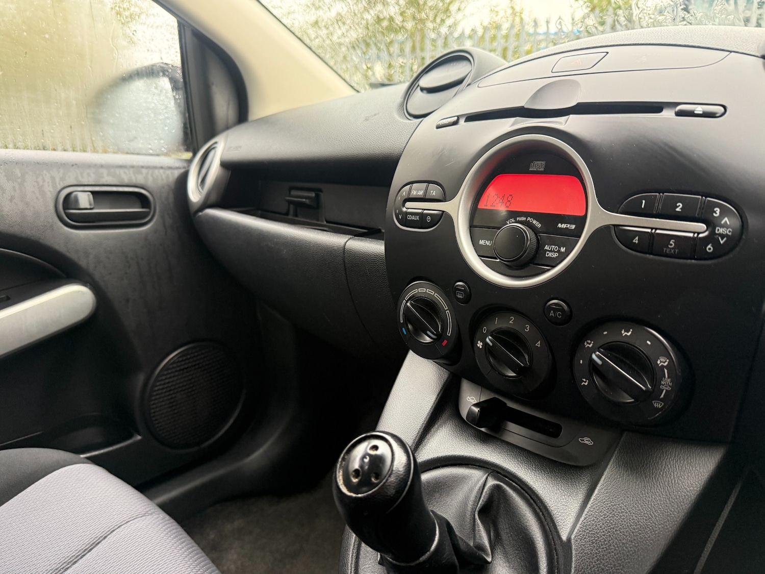 Used Mazda Mazda2 2010 for sale - 76366997: Photo 17