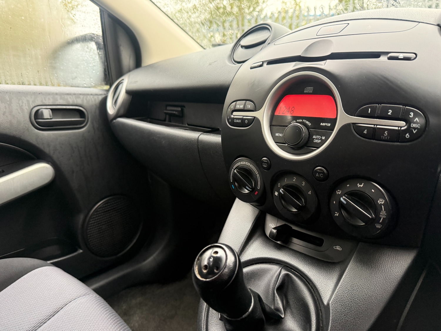 Used Mazda Mazda2 2010 for sale - 76366997: Photo 18