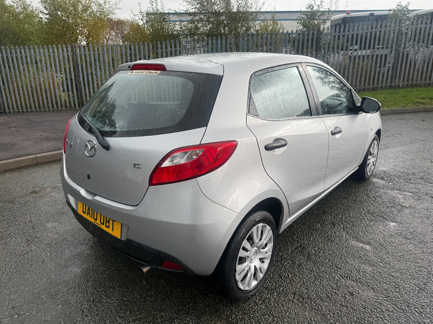 Used Mazda Mazda2 2010 for sale - 76366997: Photo 3