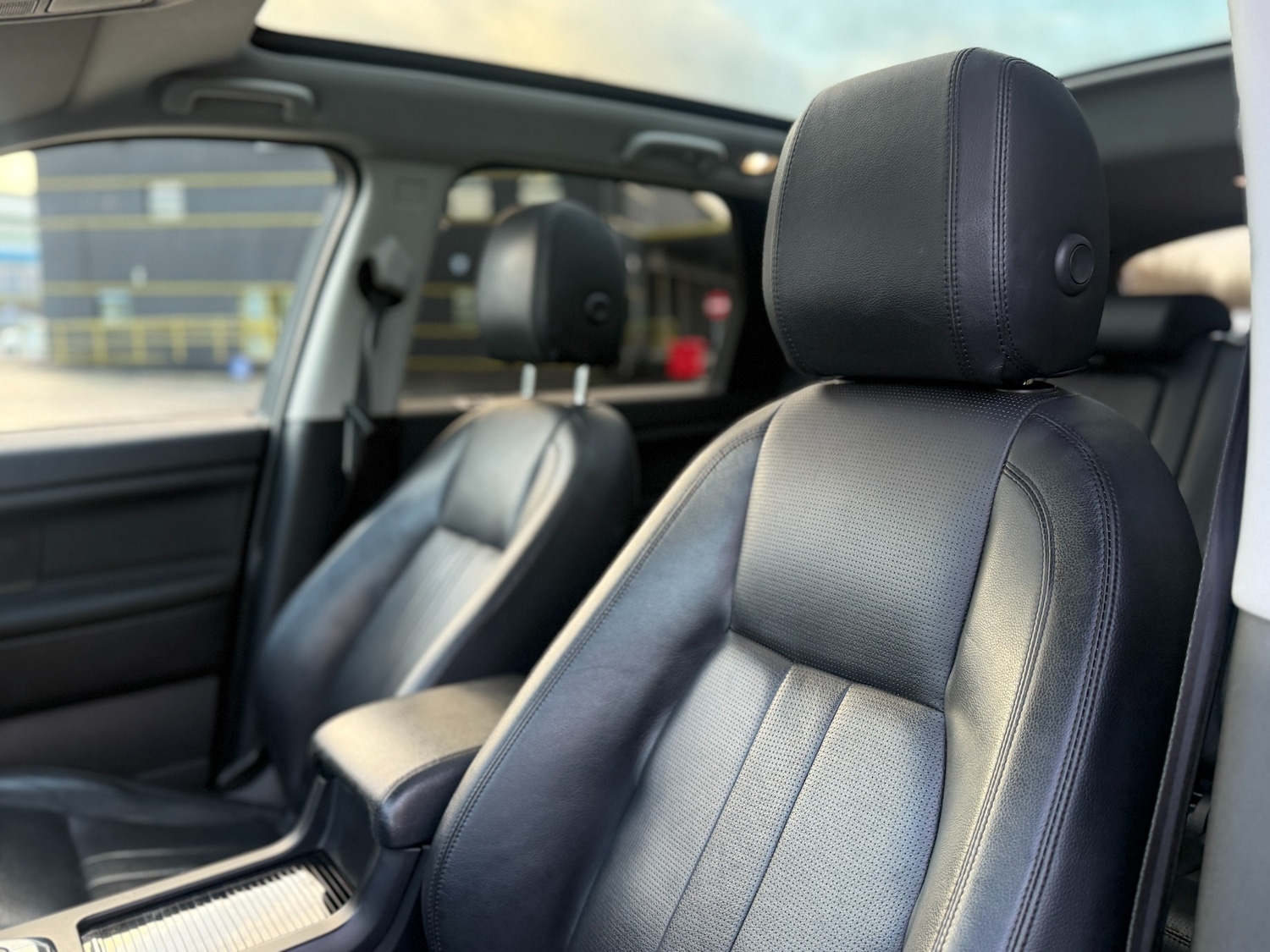 Used Land Rover Discovery Sport 2017 for sale - 77649993: Photo 13