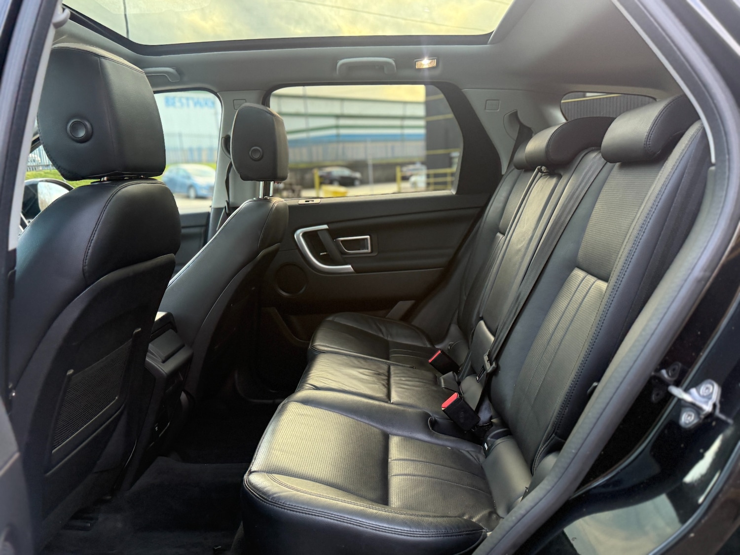 Used Land Rover Discovery Sport 2017 for sale - 77649993: Photo 14