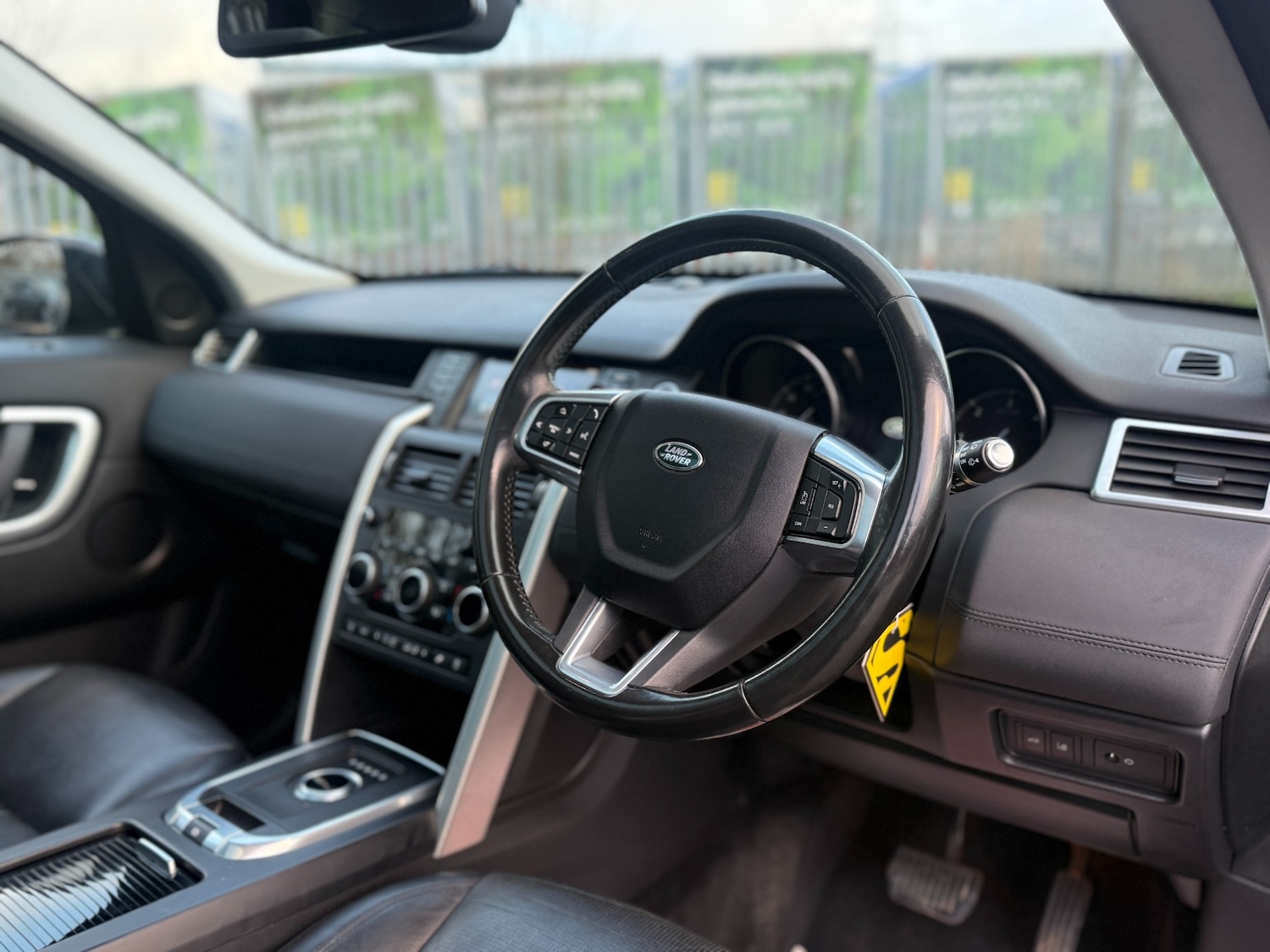 Used Land Rover Discovery Sport 2017 for sale - 77649993: Photo 22