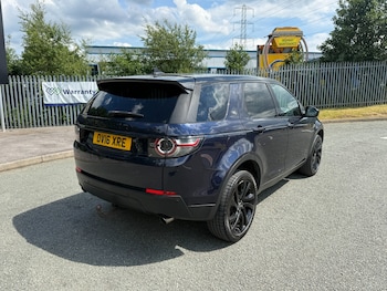 Used Land Rover Discovery Sport 2016 for sale - 78970815: Photo