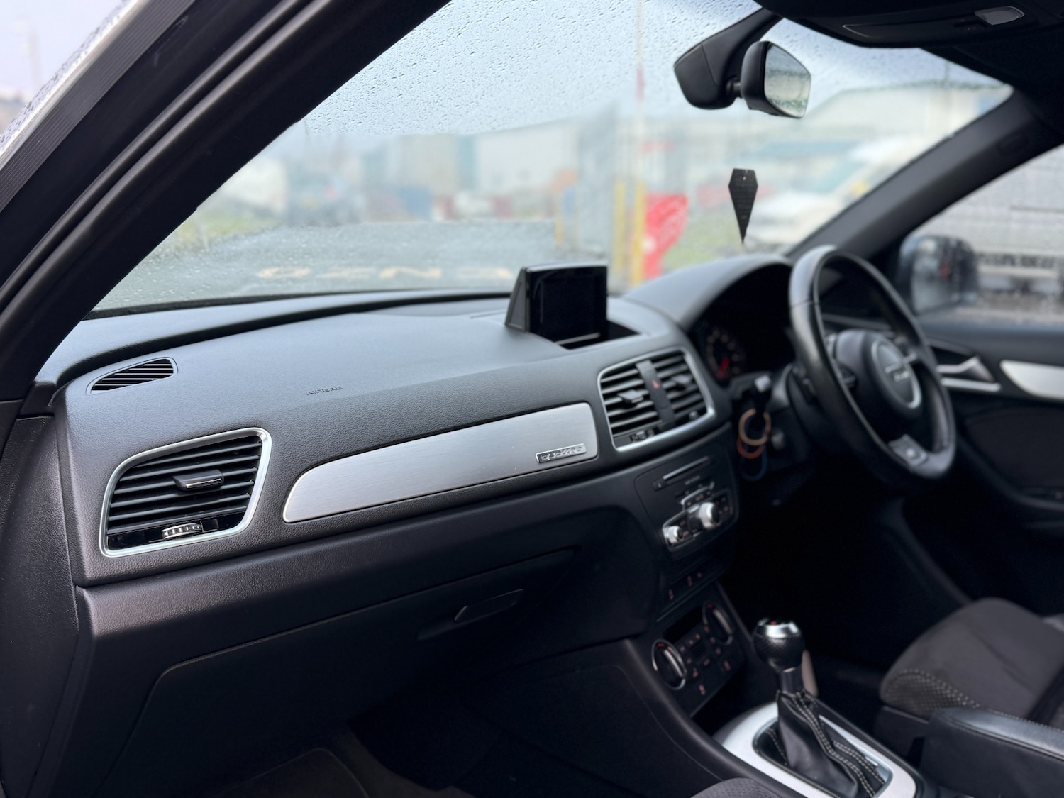 Used Audi Q3 2016 for sale - 77379310: Photo 10