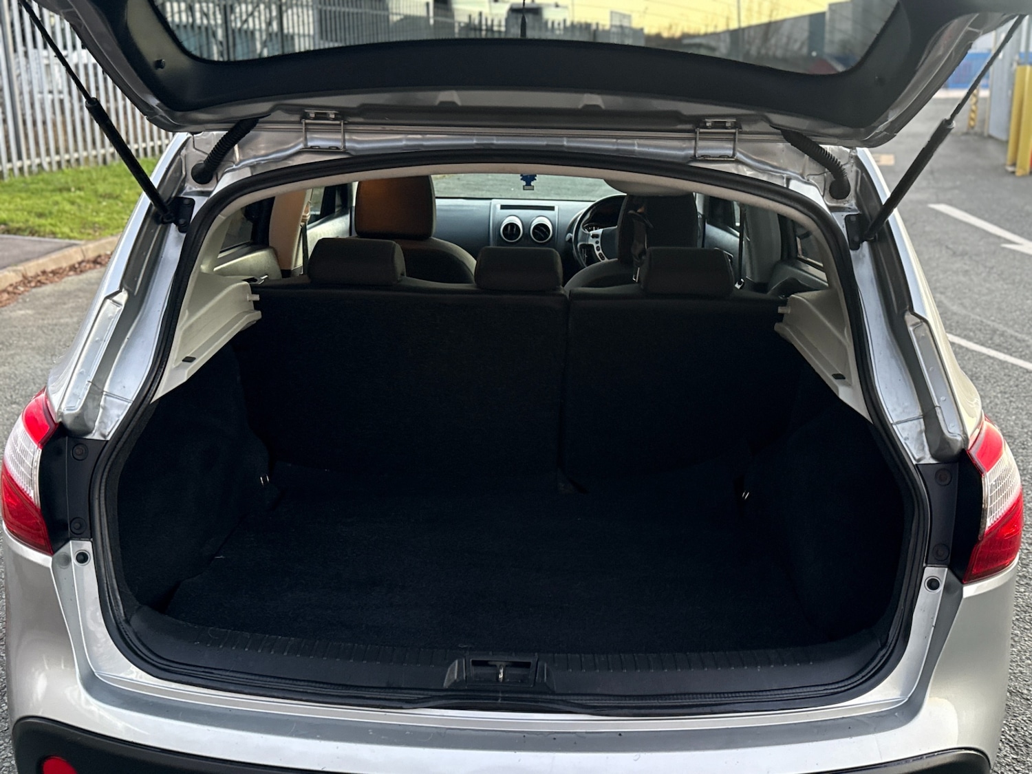 Used Nissan Qashqai 2013 for sale - 77087750: Photo 18