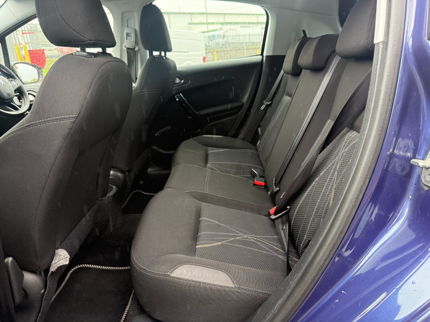 Used Peugeot 208 2015 for sale - 76330850: Photo 12