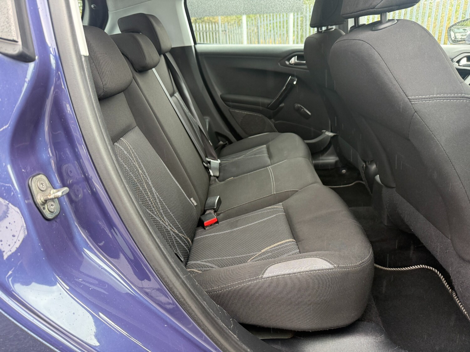 Used Peugeot 208 2015 for sale - 76330850: Photo 17