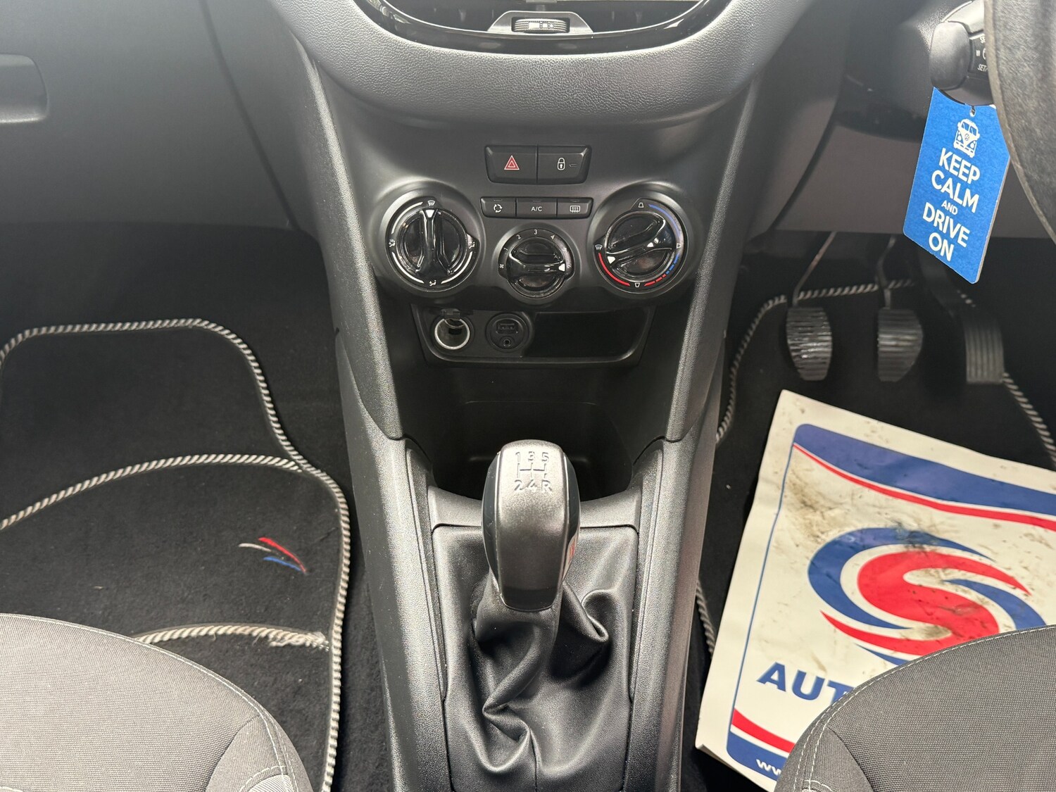 Used Peugeot 208 2015 for sale - 76330850: Photo 21