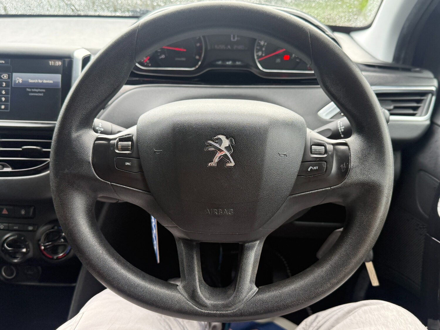 Used Peugeot 208 2015 for sale - 76330850: Photo 25