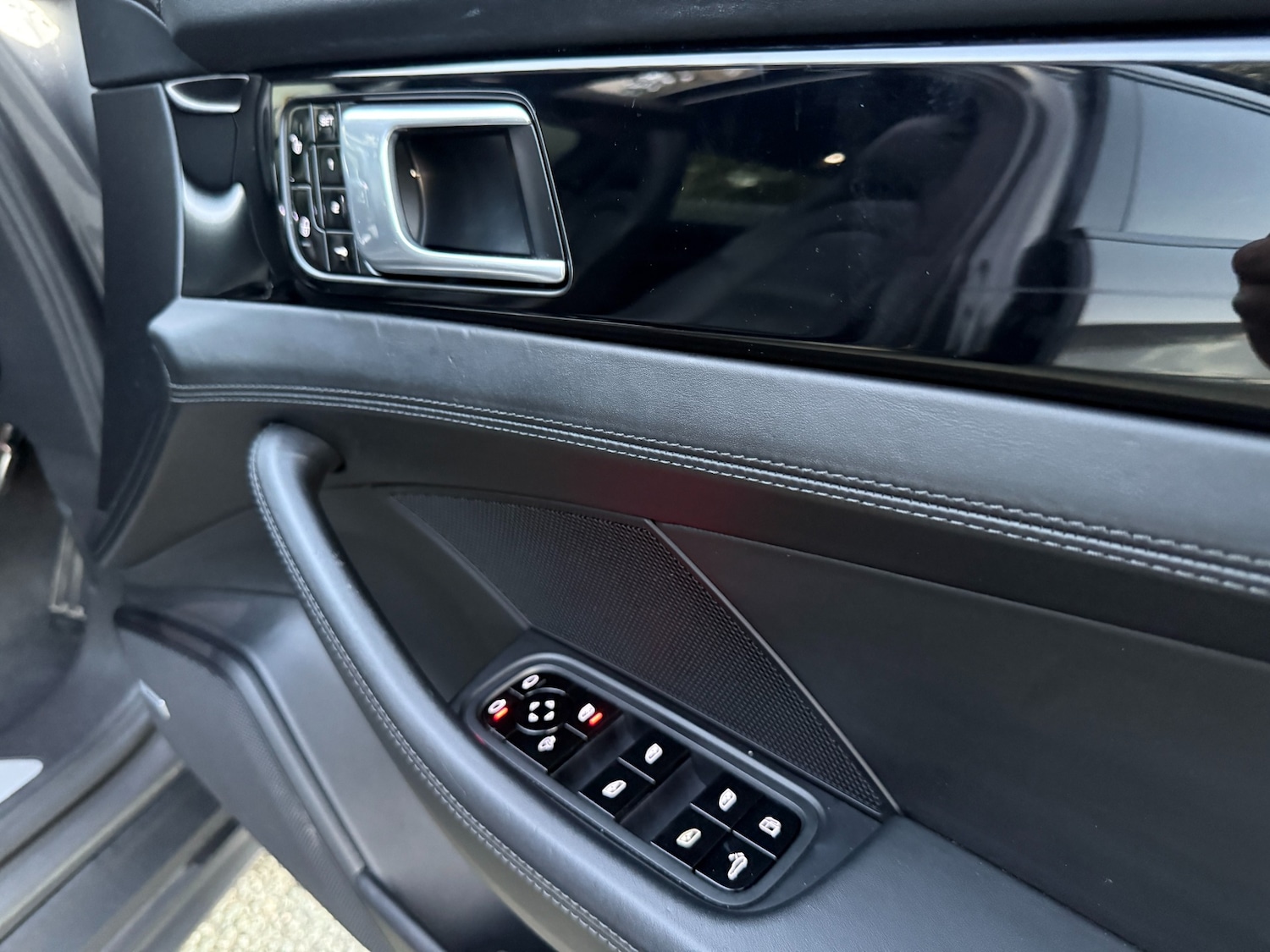 Used Porsche Panamera 2018 for sale - 77460026: Photo 25