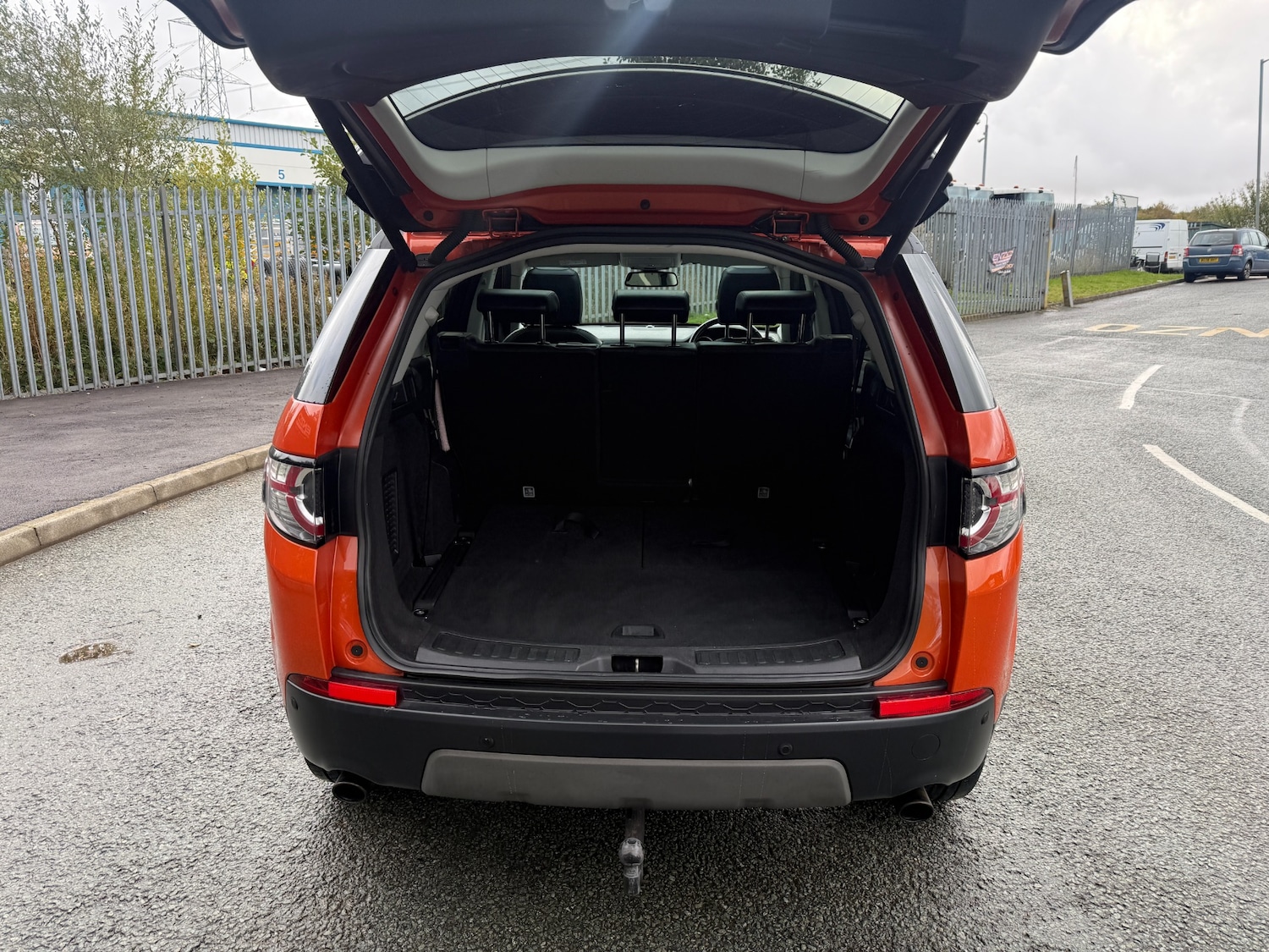 Used Land Rover Discovery Sport 2017 for sale - 76383220: Photo 13