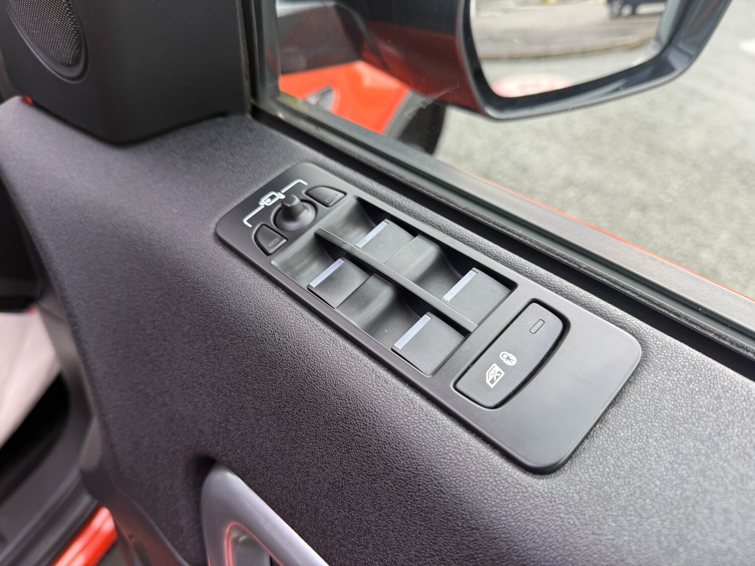 Used Land Rover Discovery Sport 2017 for sale - 76383220: Photo 23