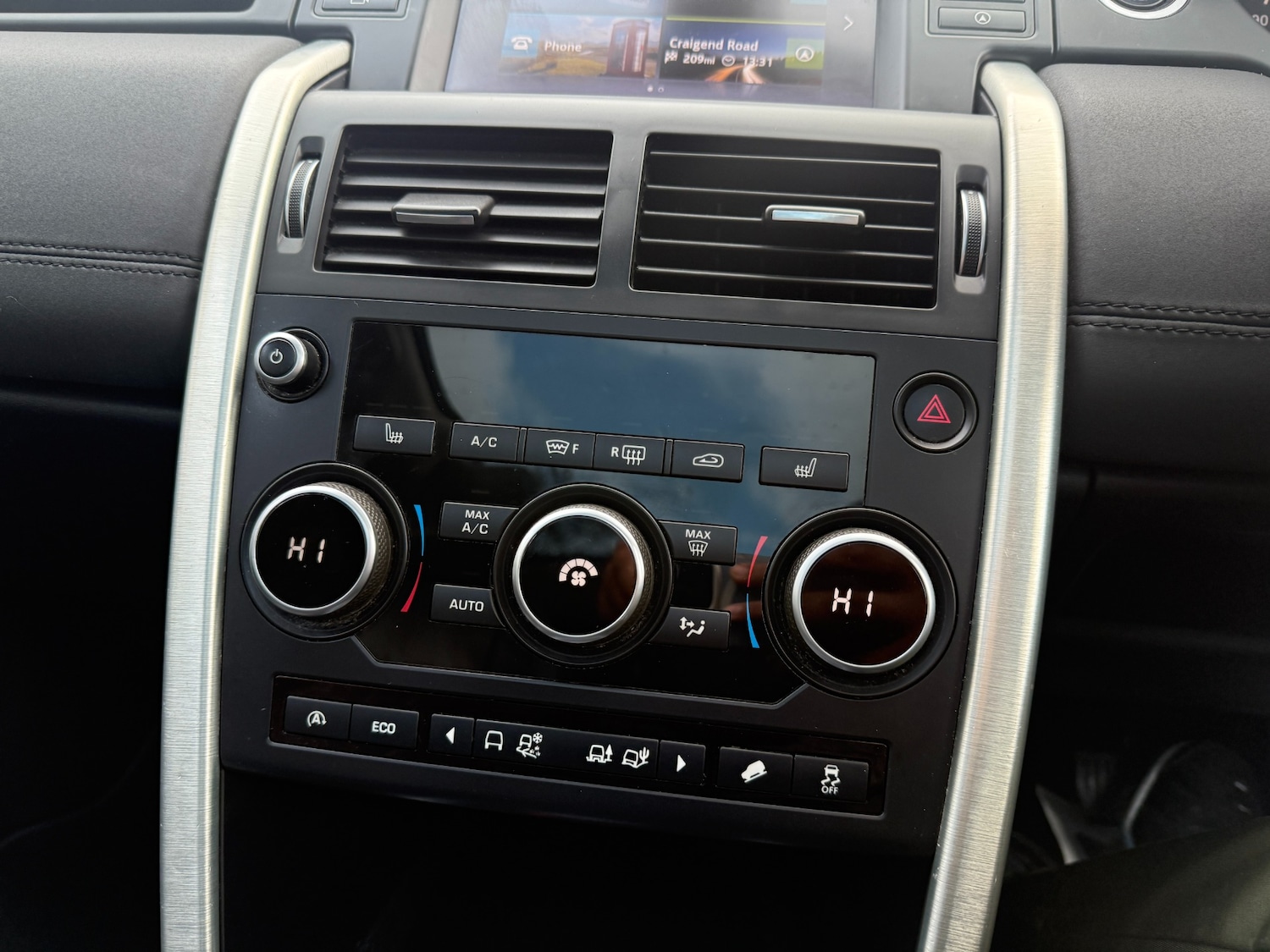 Used Land Rover Discovery Sport 2017 for sale - 76383220: Photo 27