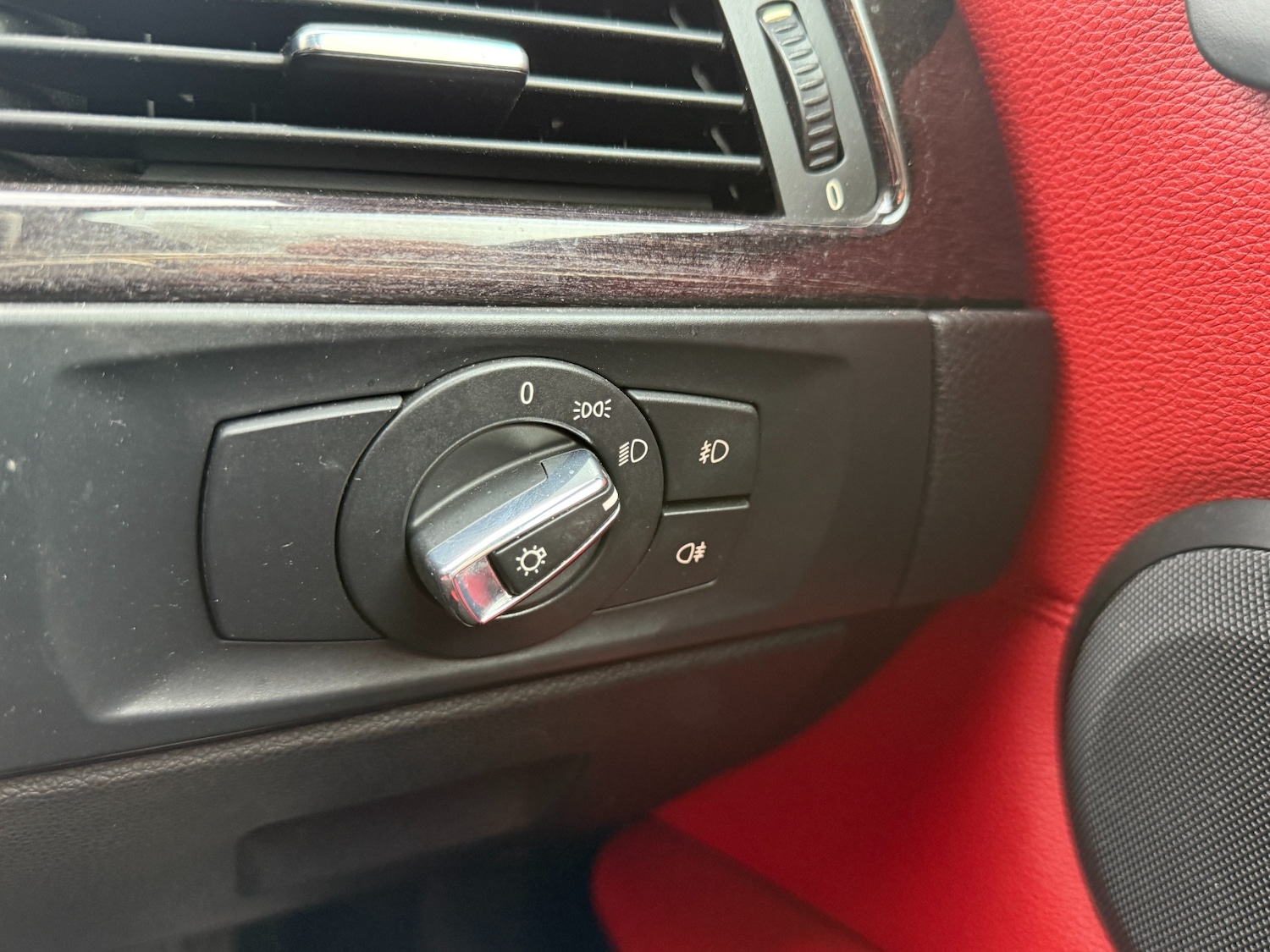 Used BMW 3 Series 2012 for sale - 77581722: Photo 31