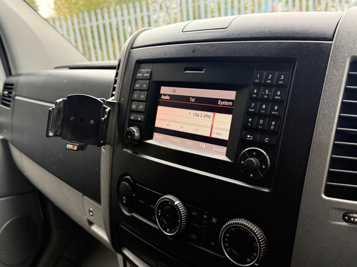 Used Mercedes-Benz Sprinter 2015 for sale - 76287909: Photo 13