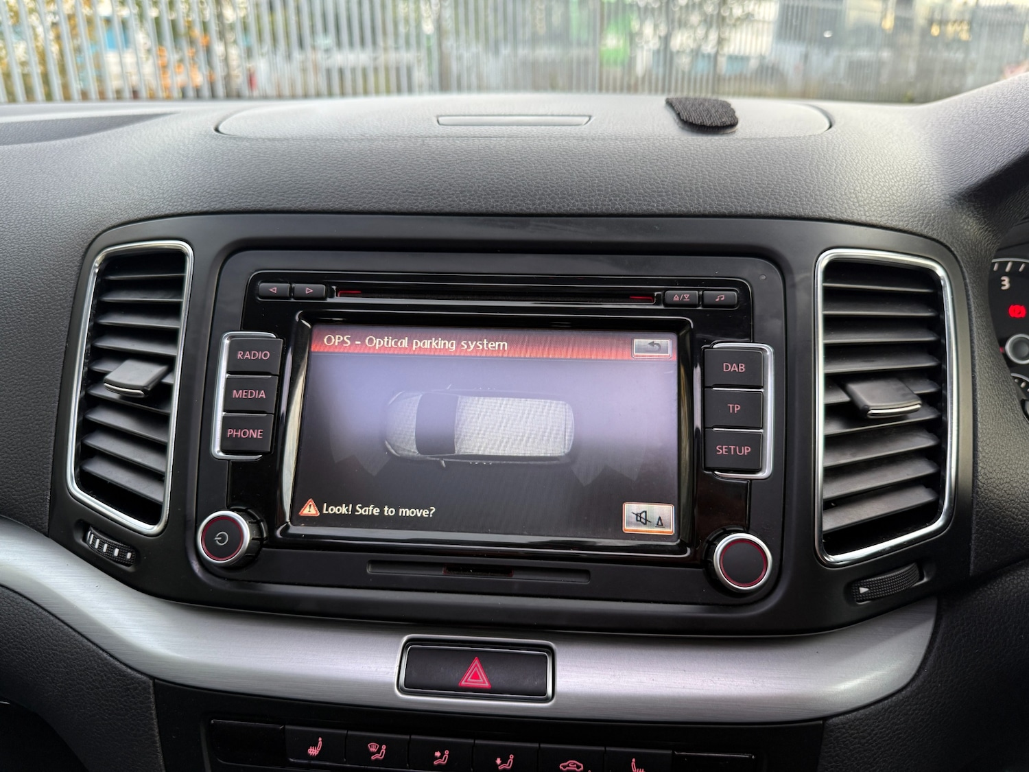 Used Volkswagen Sharan 2013 for sale - 76504655: Photo 32