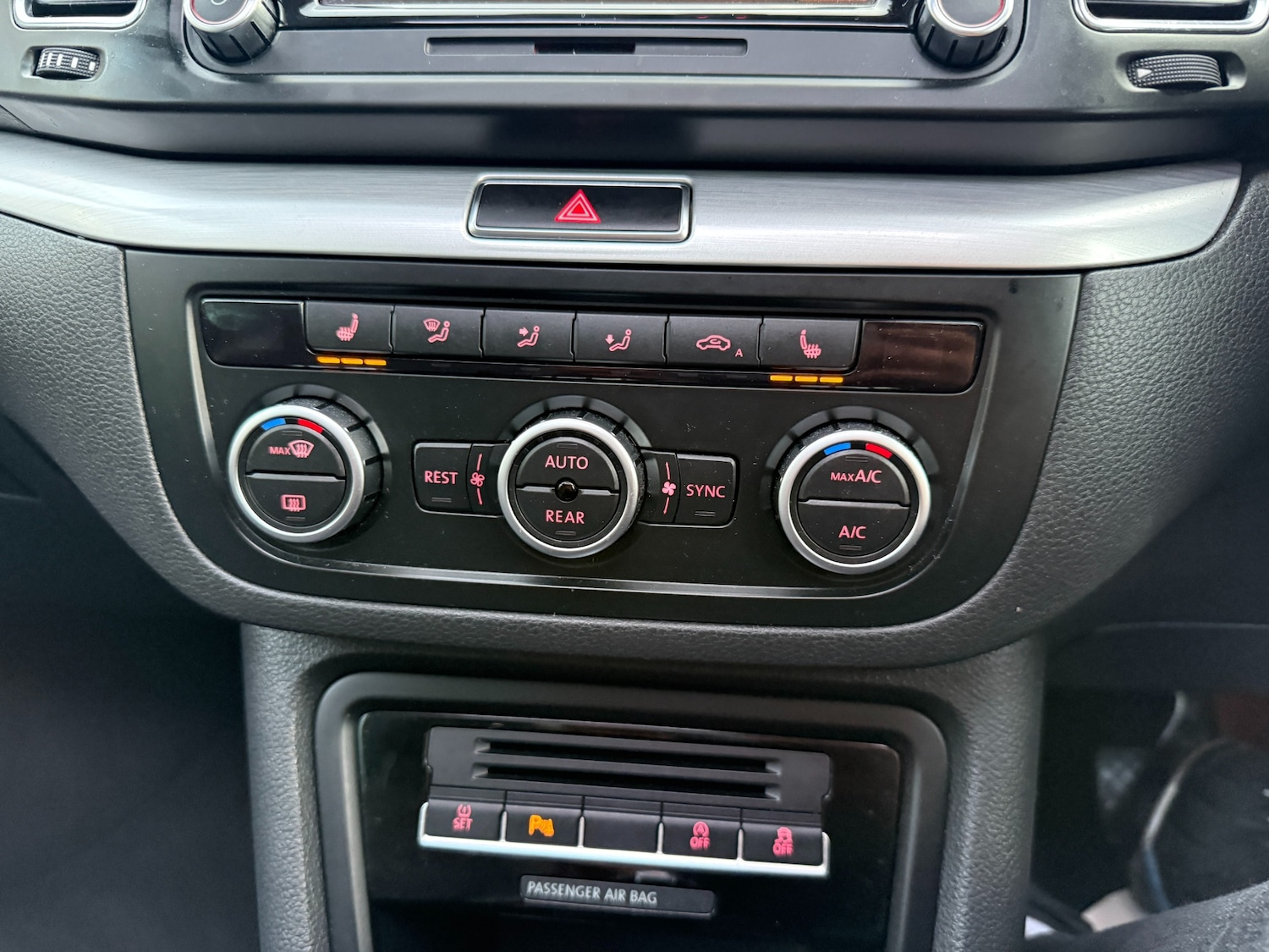 Used Volkswagen Sharan 2013 for sale - 76504655: Photo 33