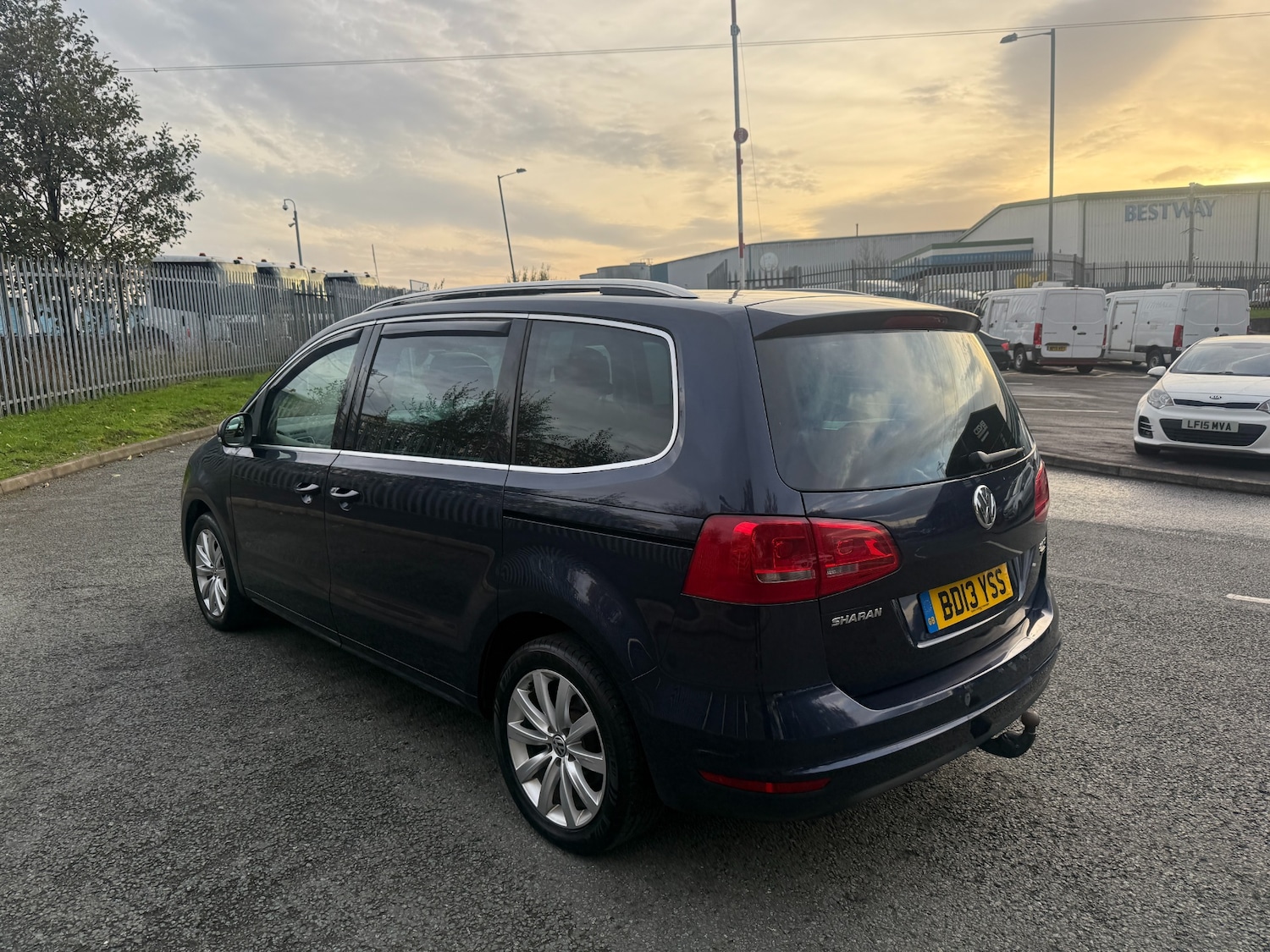 Used Volkswagen Sharan 2013 for sale - 76504655: Photo 5