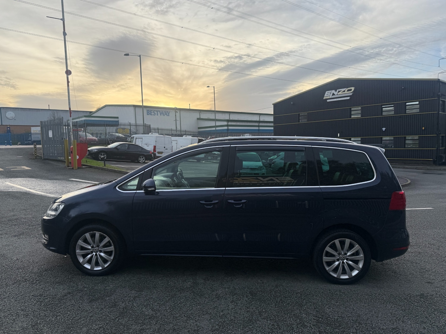 Used Volkswagen Sharan 2013 for sale - 76504655: Photo 6