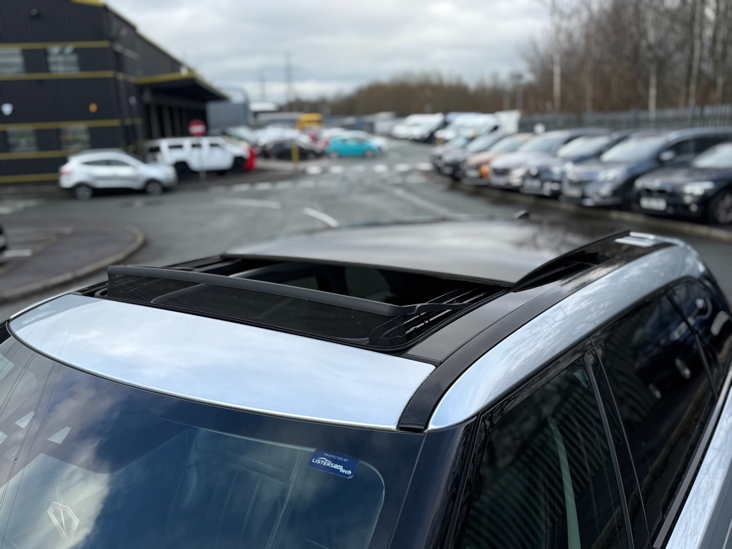 Used Land Rover Range Rover Velar 2017 for sale - 77324530: Photo 19