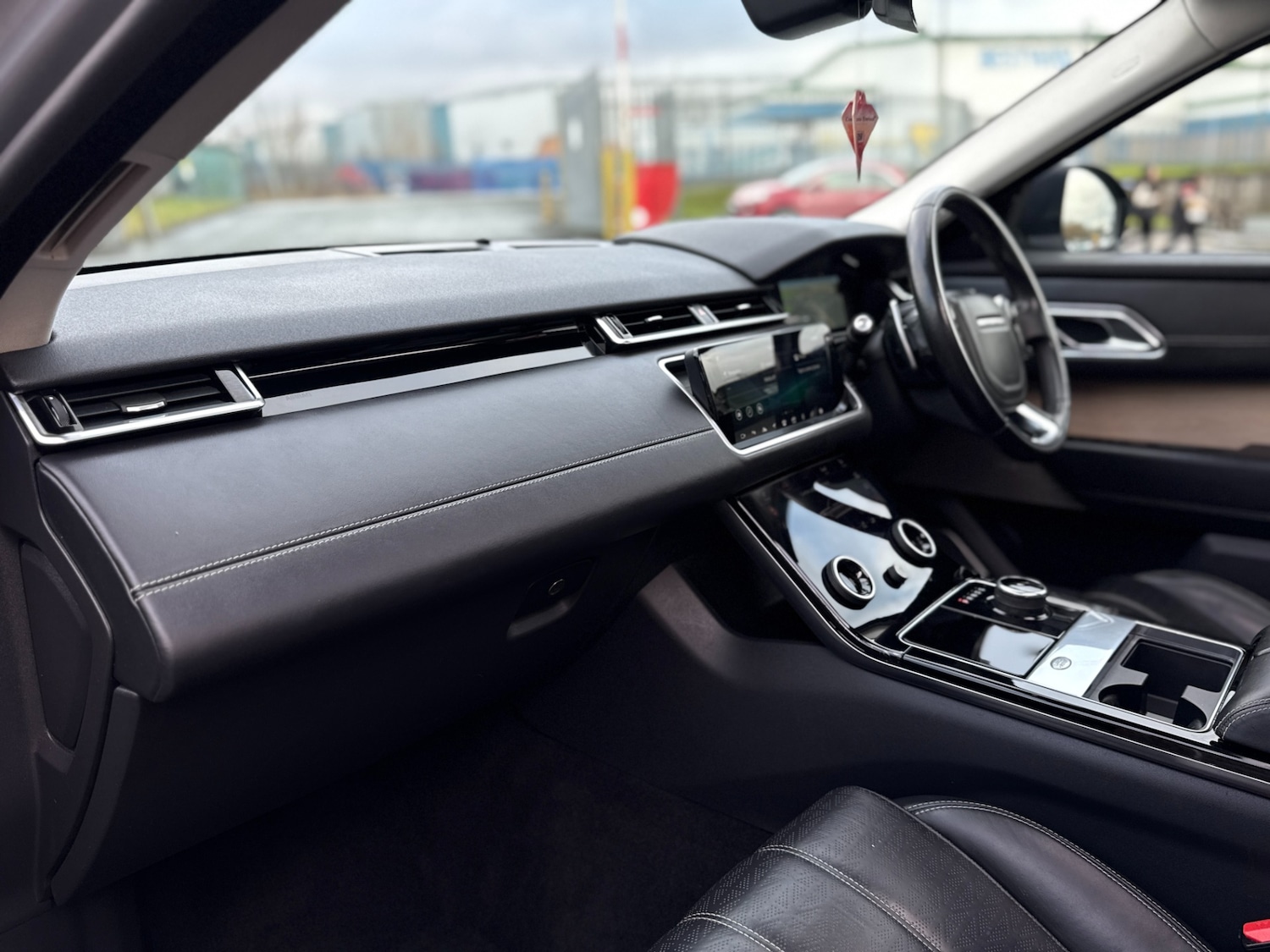 Used Land Rover Range Rover Velar 2017 for sale - 77324530: Photo 24