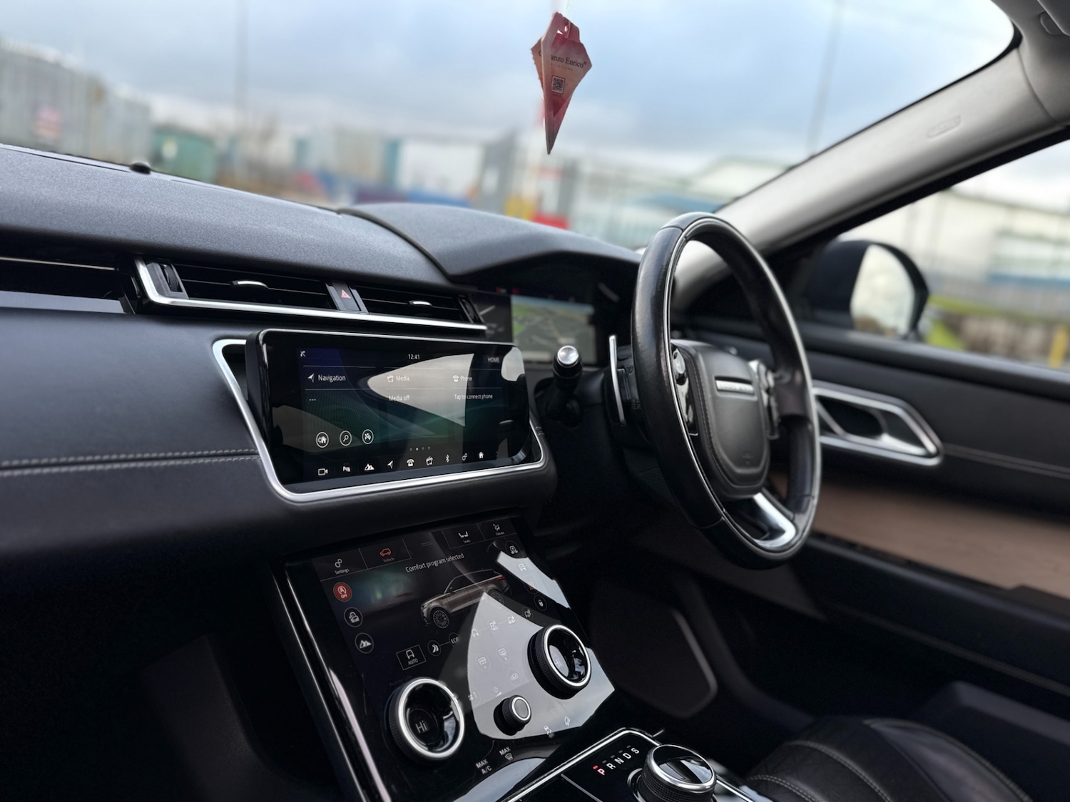 Used Land Rover Range Rover Velar 2017 for sale - 77324530: Photo 26