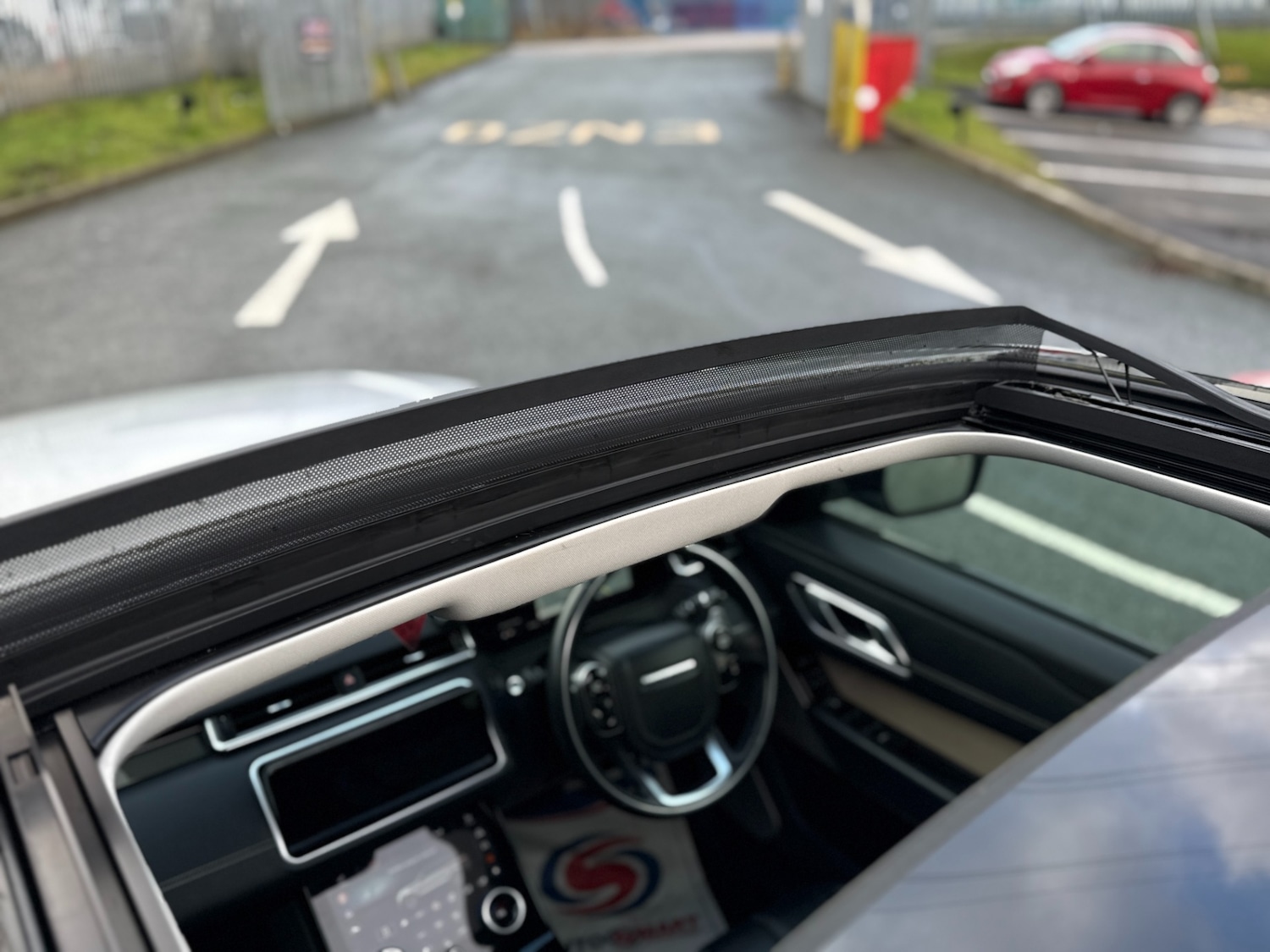 Used Land Rover Range Rover Velar 2017 for sale - 77324530: Photo 27