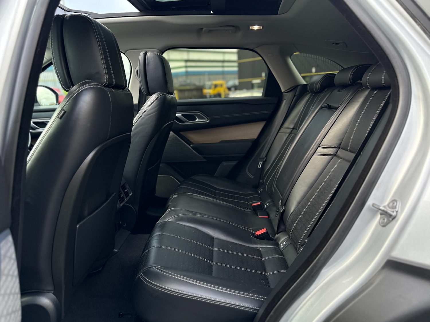 Used Land Rover Range Rover Velar 2017 for sale - 77324530: Photo 30