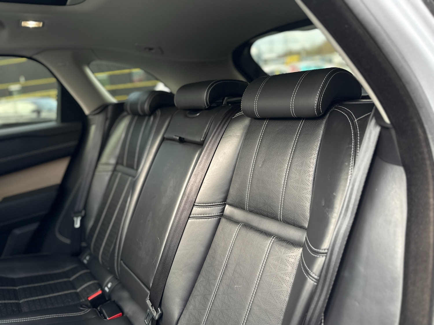 Used Land Rover Range Rover Velar 2017 for sale - 77324530: Photo 31