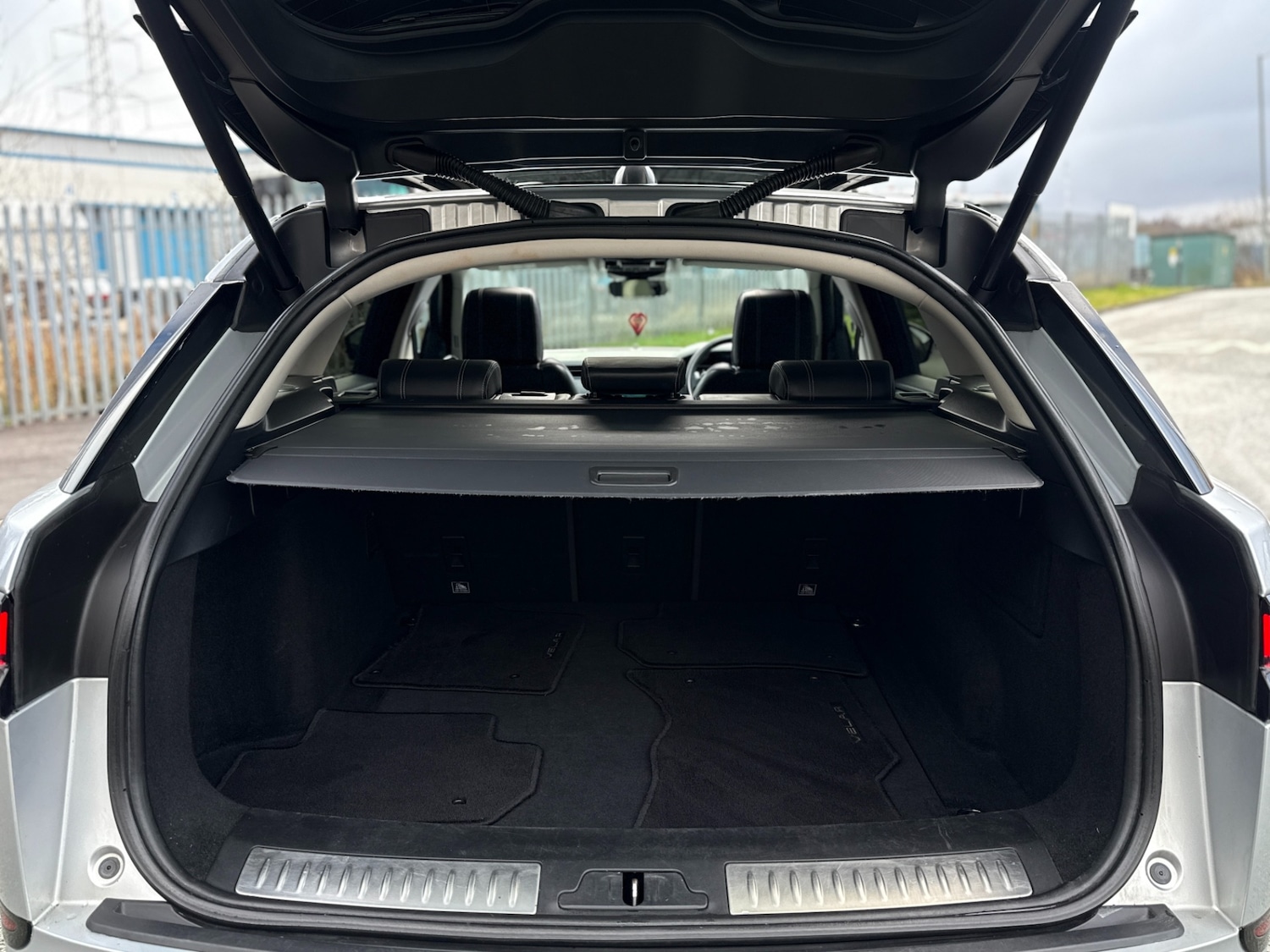 Used Land Rover Range Rover Velar 2017 for sale - 77324530: Photo 34