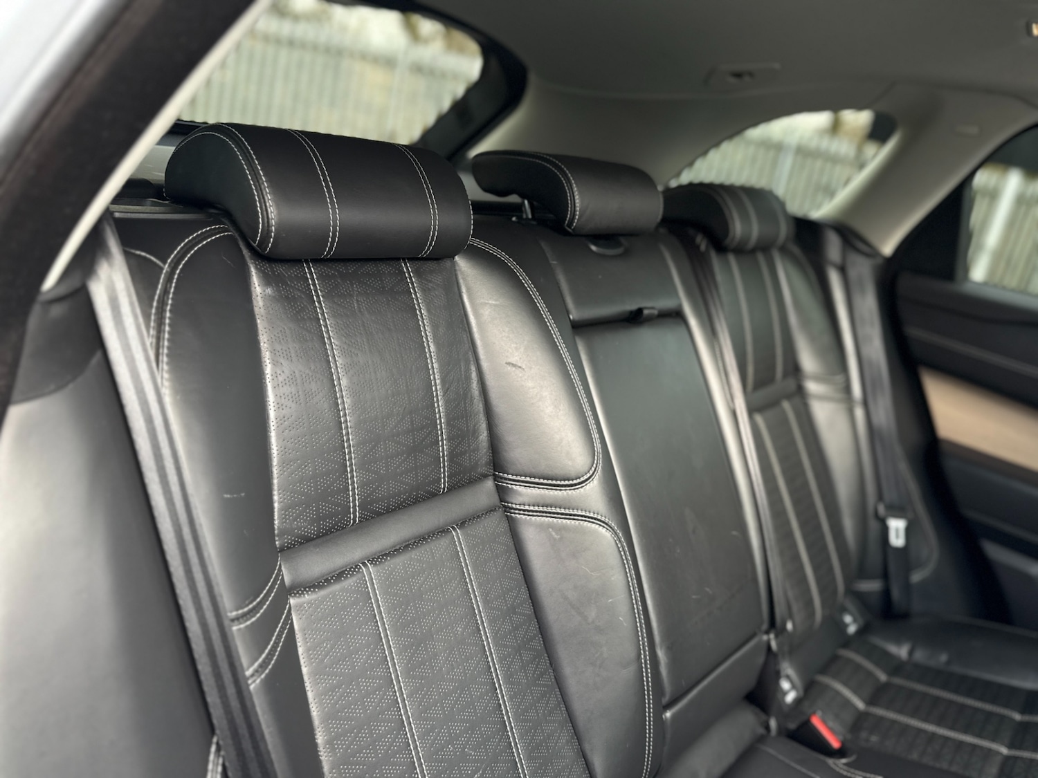 Used Land Rover Range Rover Velar 2017 for sale - 77324530: Photo 36