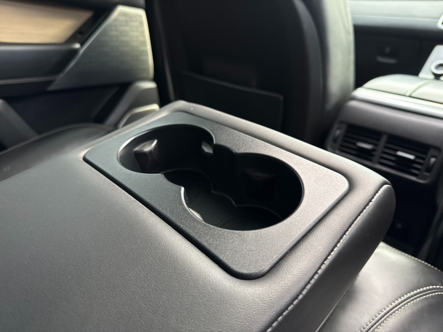 Used Land Rover Range Rover Velar 2017 for sale - 77324530: Photo 37