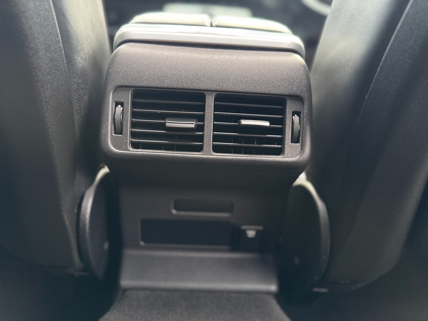 Used Land Rover Range Rover Velar 2017 for sale - 77324530: Photo 38