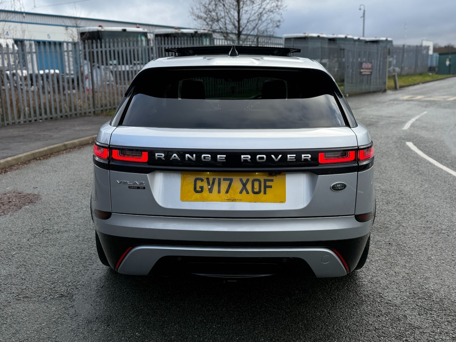 Used Land Rover Range Rover Velar 2017 for sale - 77324530: Photo 4