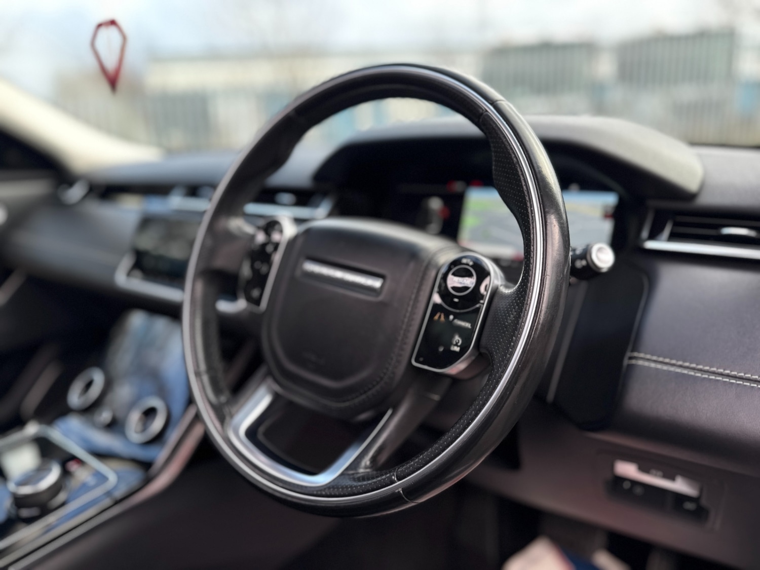 Used Land Rover Range Rover Velar 2017 for sale - 77324530: Photo 47