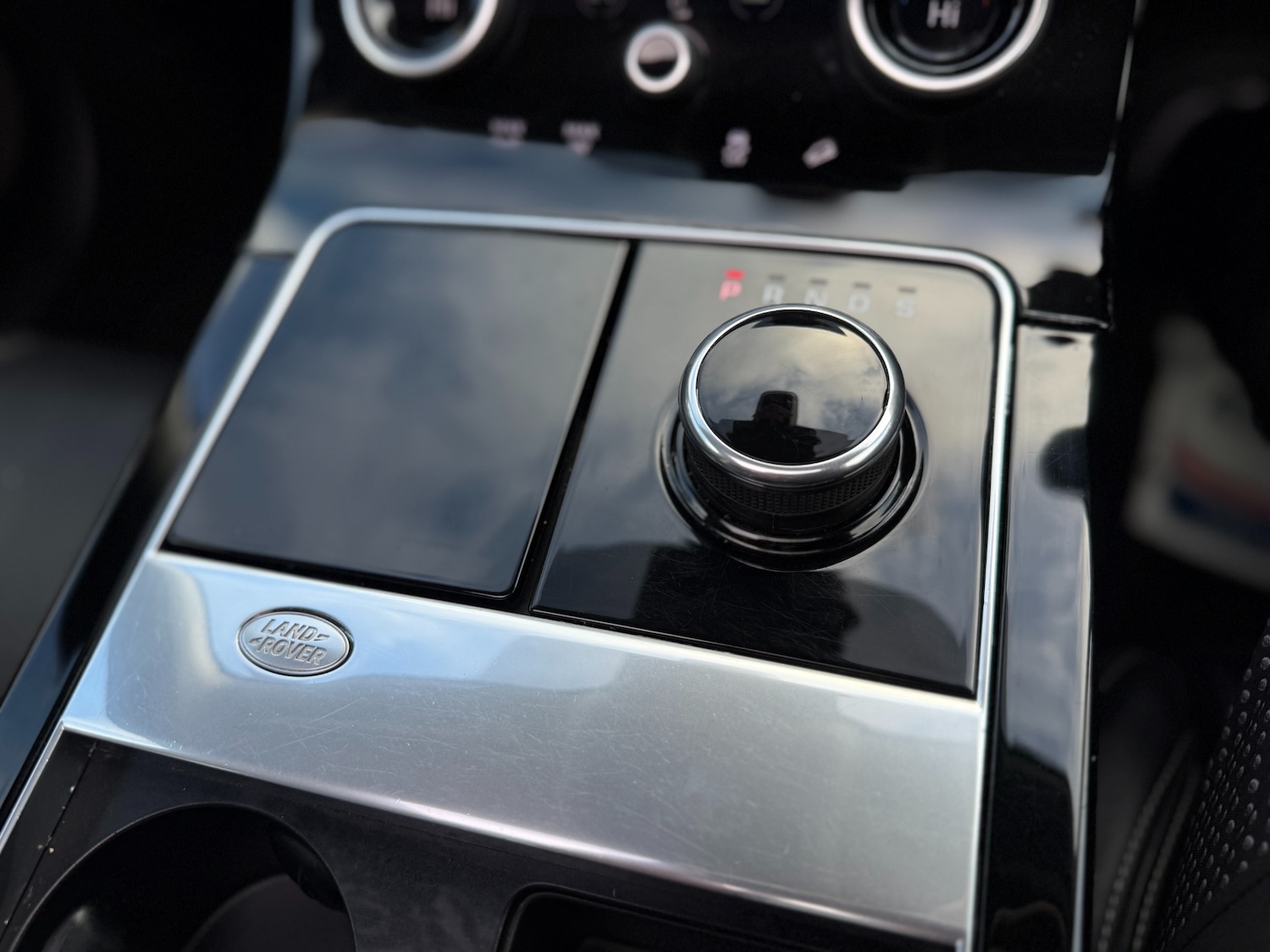 Used Land Rover Range Rover Velar 2017 for sale - 77324530: Photo 54