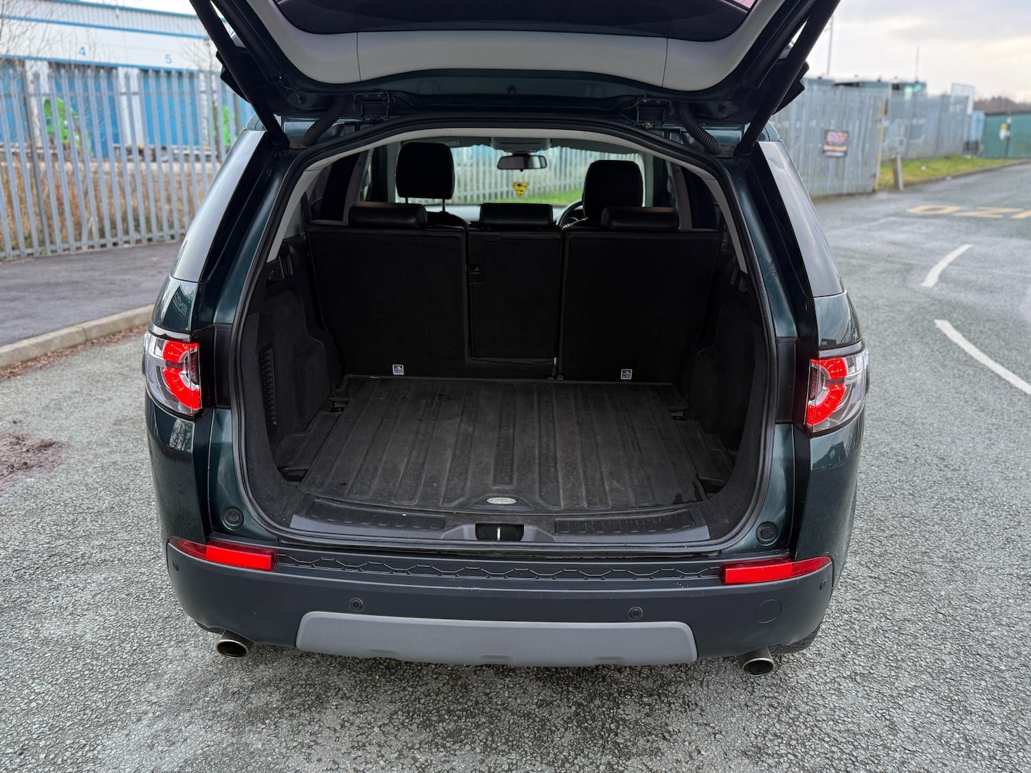 Used Land Rover Discovery Sport 2015 for sale - 77404705: Photo 16