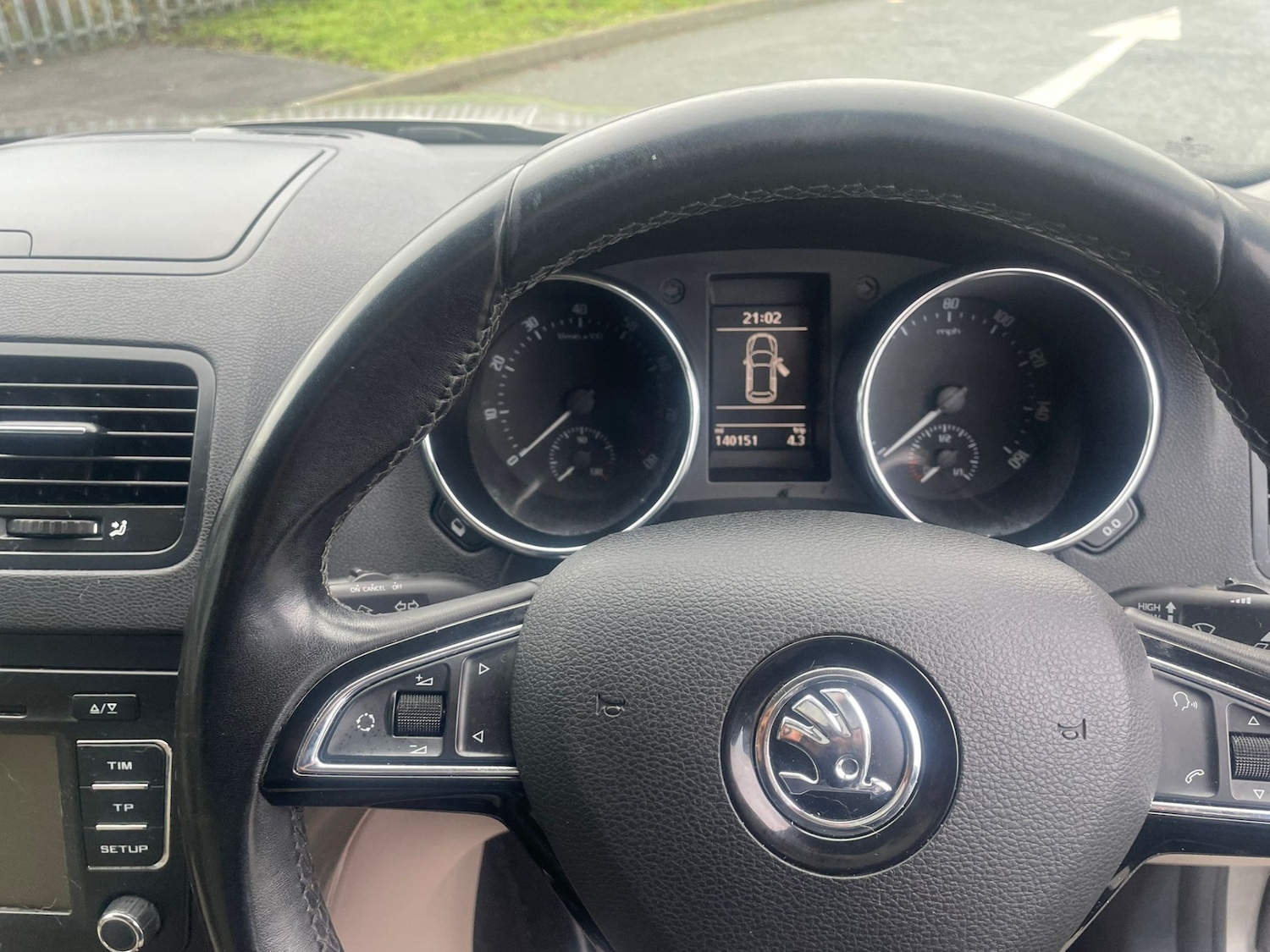 Used Skoda Yeti 2014 for sale - 76969698: Photo 8