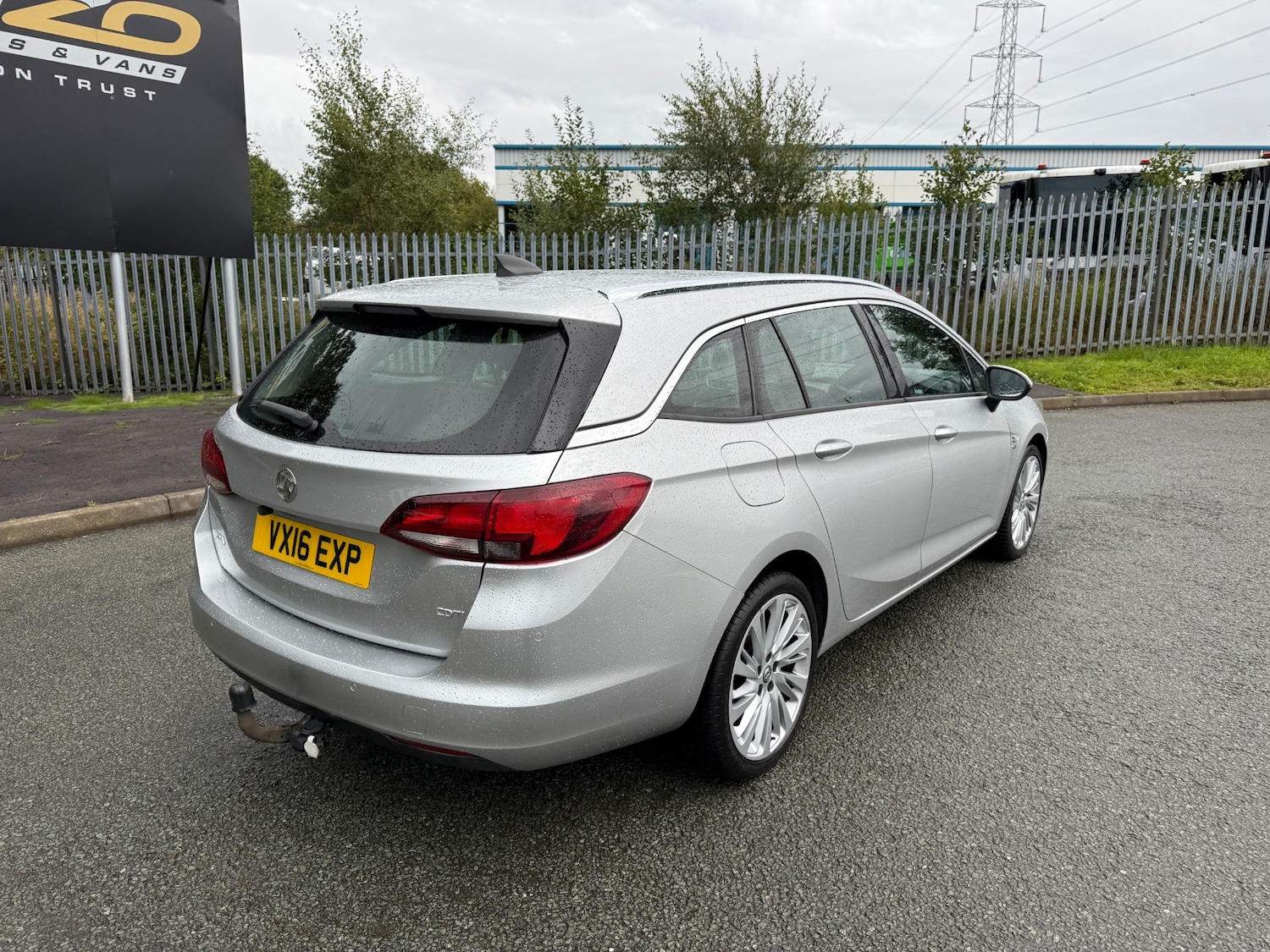 Used Vauxhall Astra 2016 for sale - 77271606: Photo 3