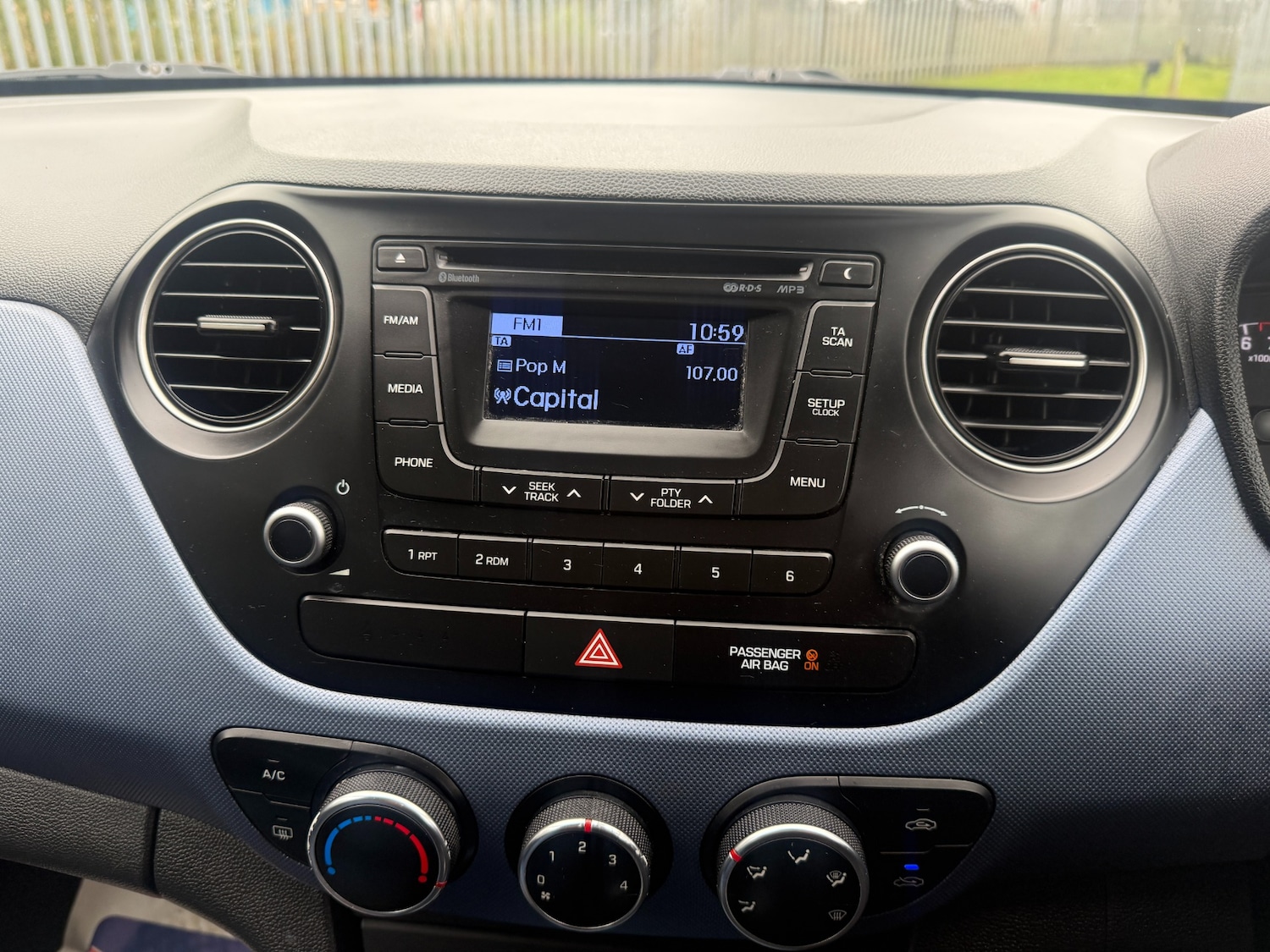 Used Hyundai i10 2014 for sale - 76231493: Photo 20