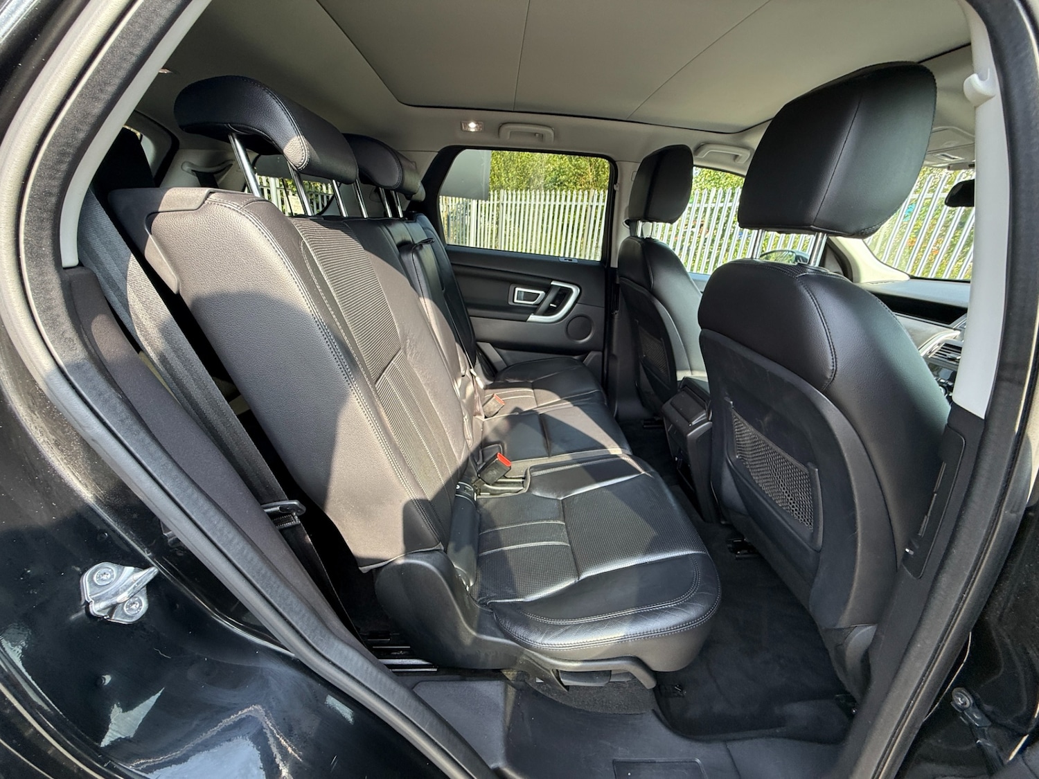 Used Land Rover Discovery Sport 2017 for sale - 76959750: Photo 12