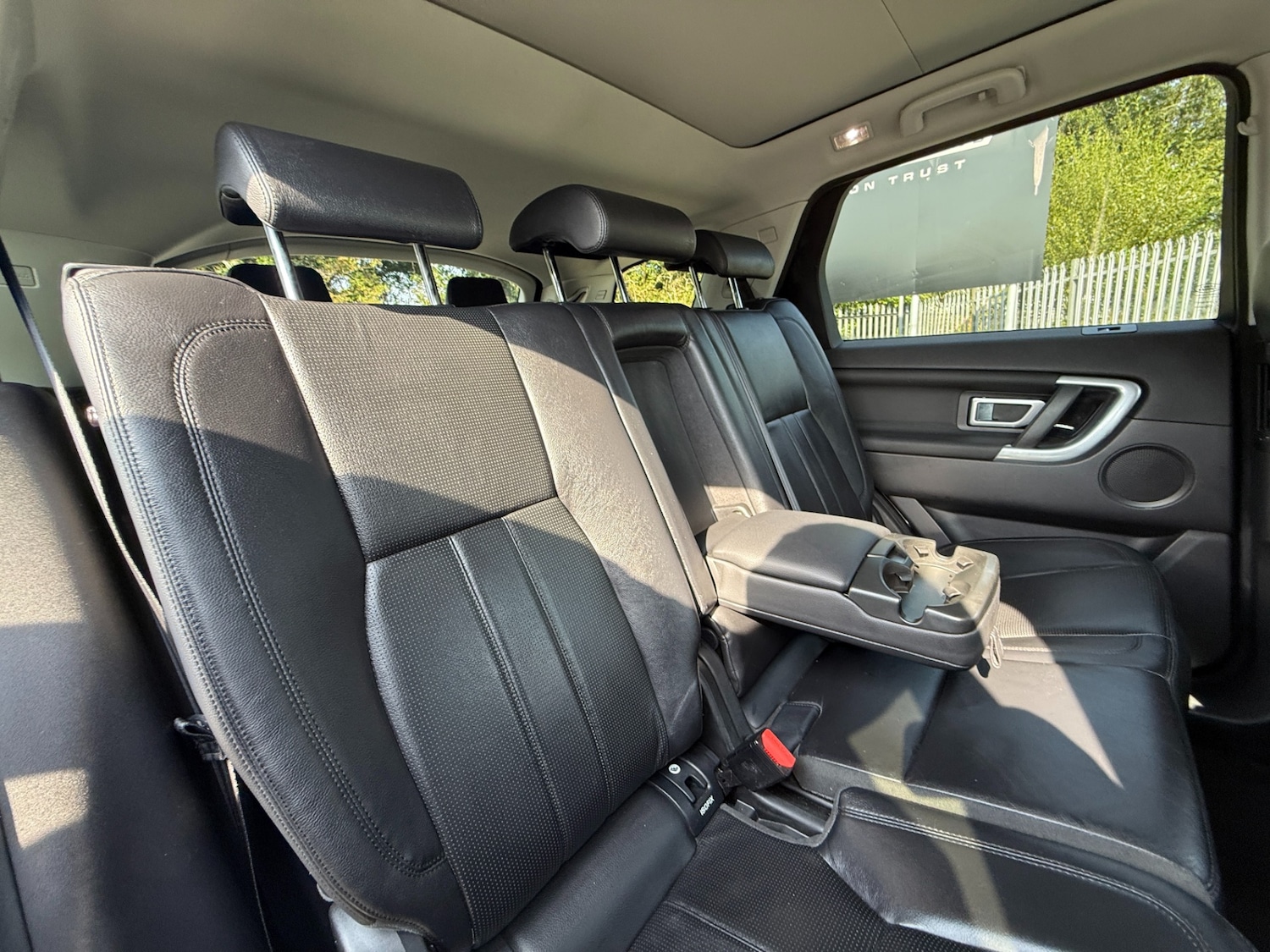 Used Land Rover Discovery Sport 2017 for sale - 76959750: Photo 14