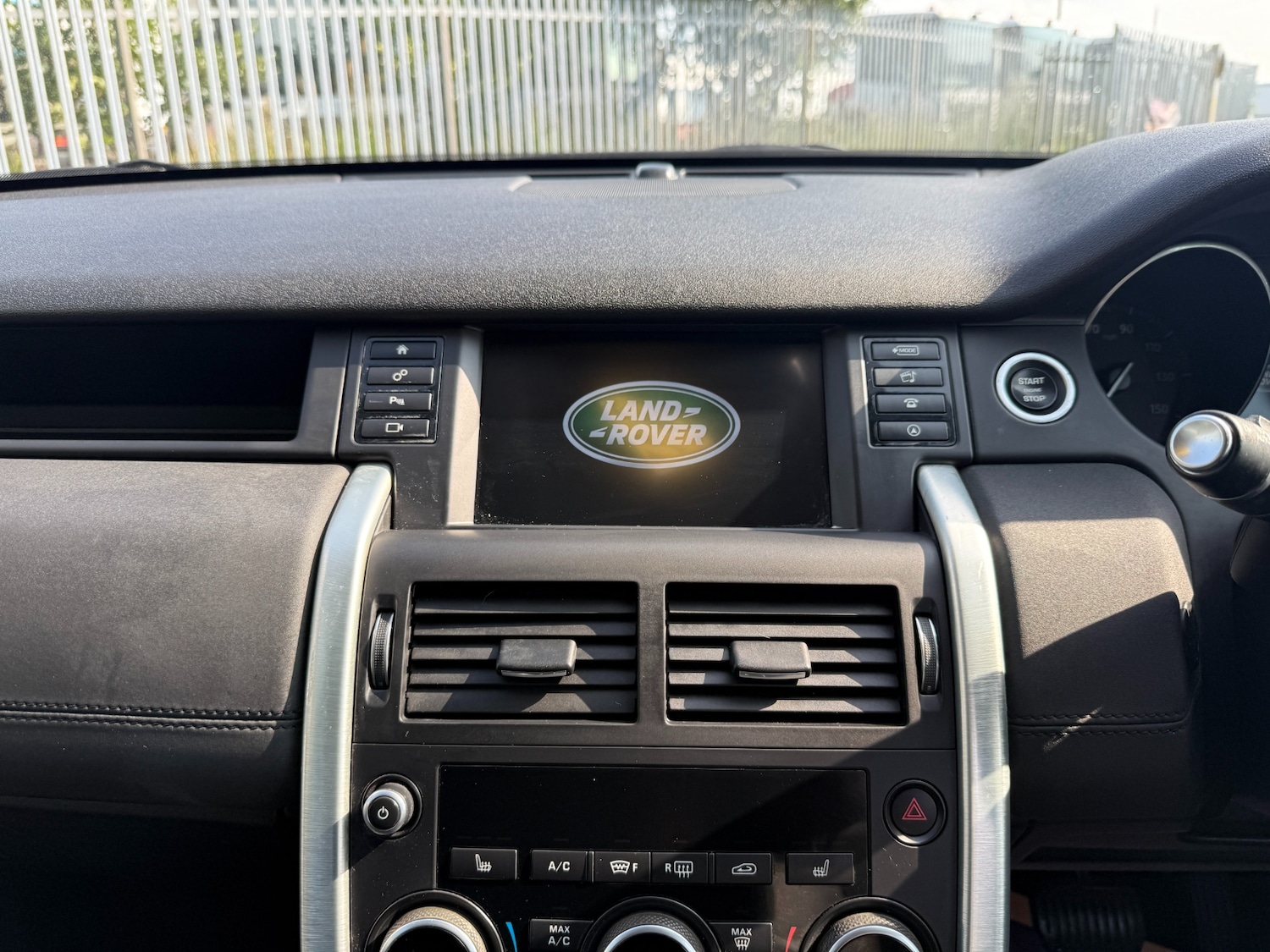 Used Land Rover Discovery Sport 2017 for sale - 76959750: Photo 16