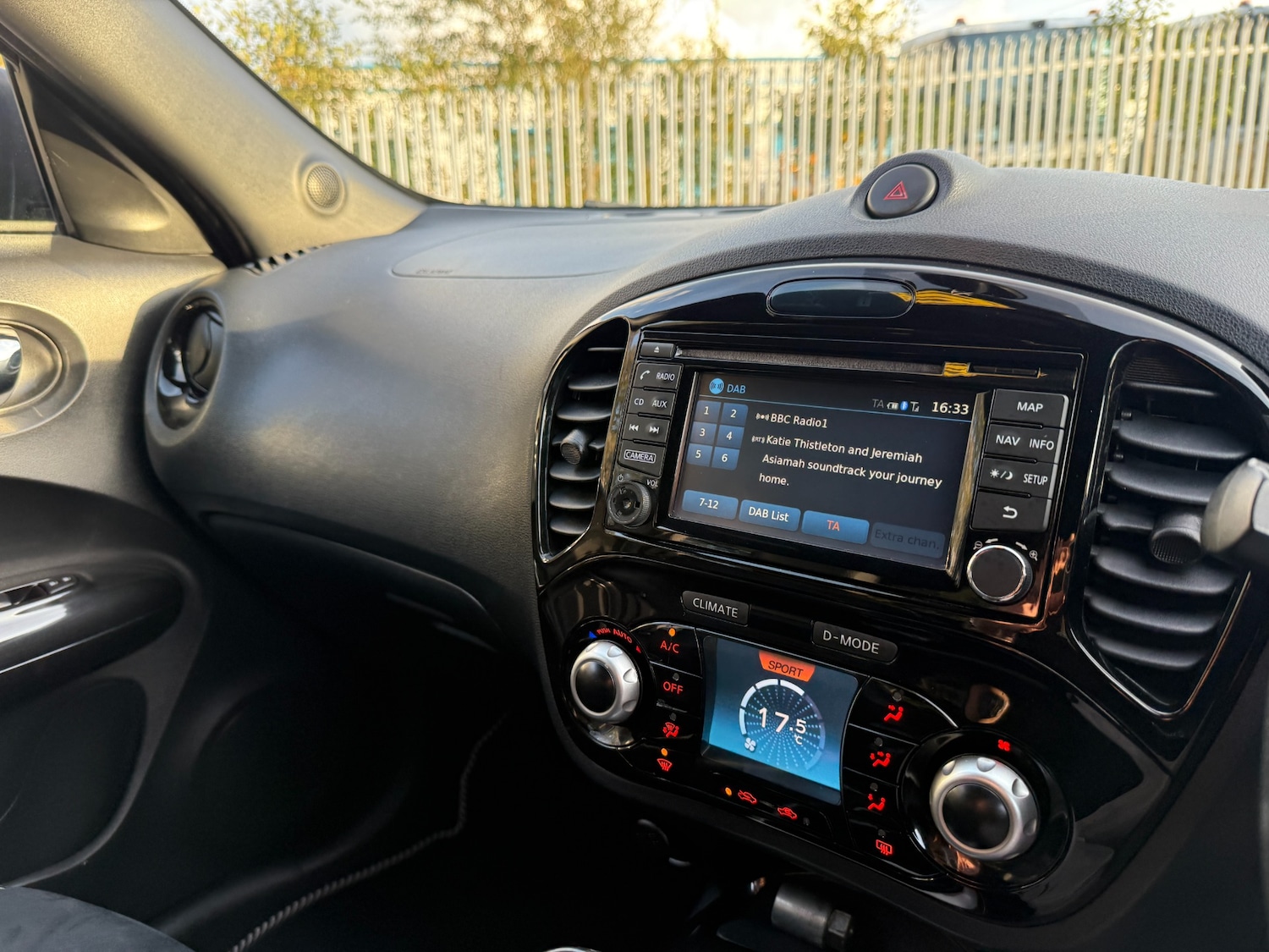 Used Nissan Juke 2017 for sale - 76352555: Photo 18